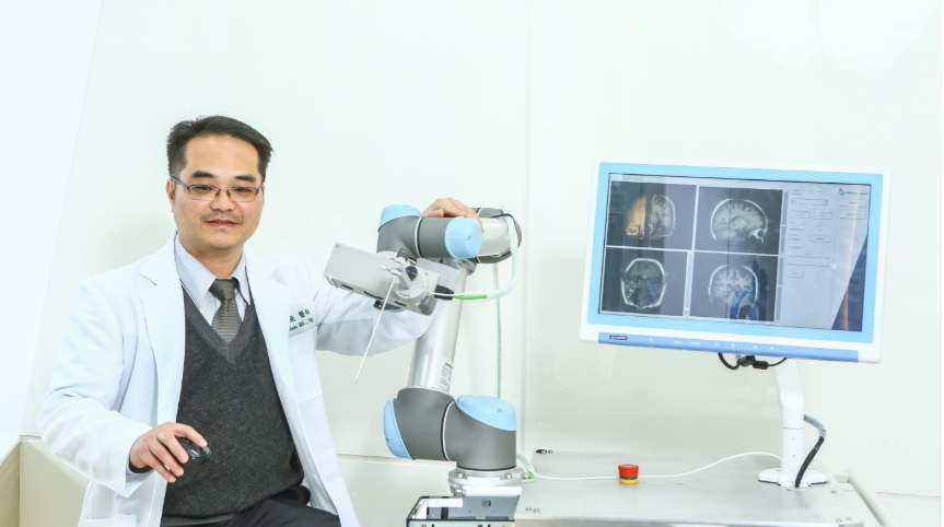 Taiwanese Surgical Robotics Startup Uses AI to Help with Brain Surgery