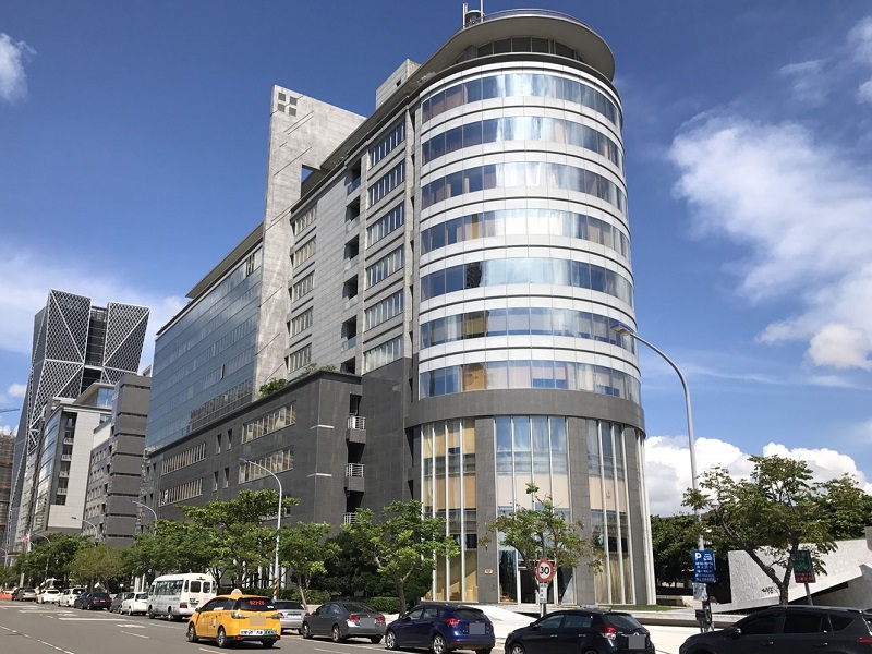經濟部中小及新創企業署高雄軟體育成中心